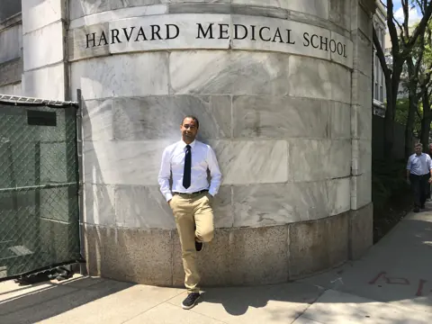 Visite à Harvard Medical School — expérience YALI 2018 de Yoan Mboussou